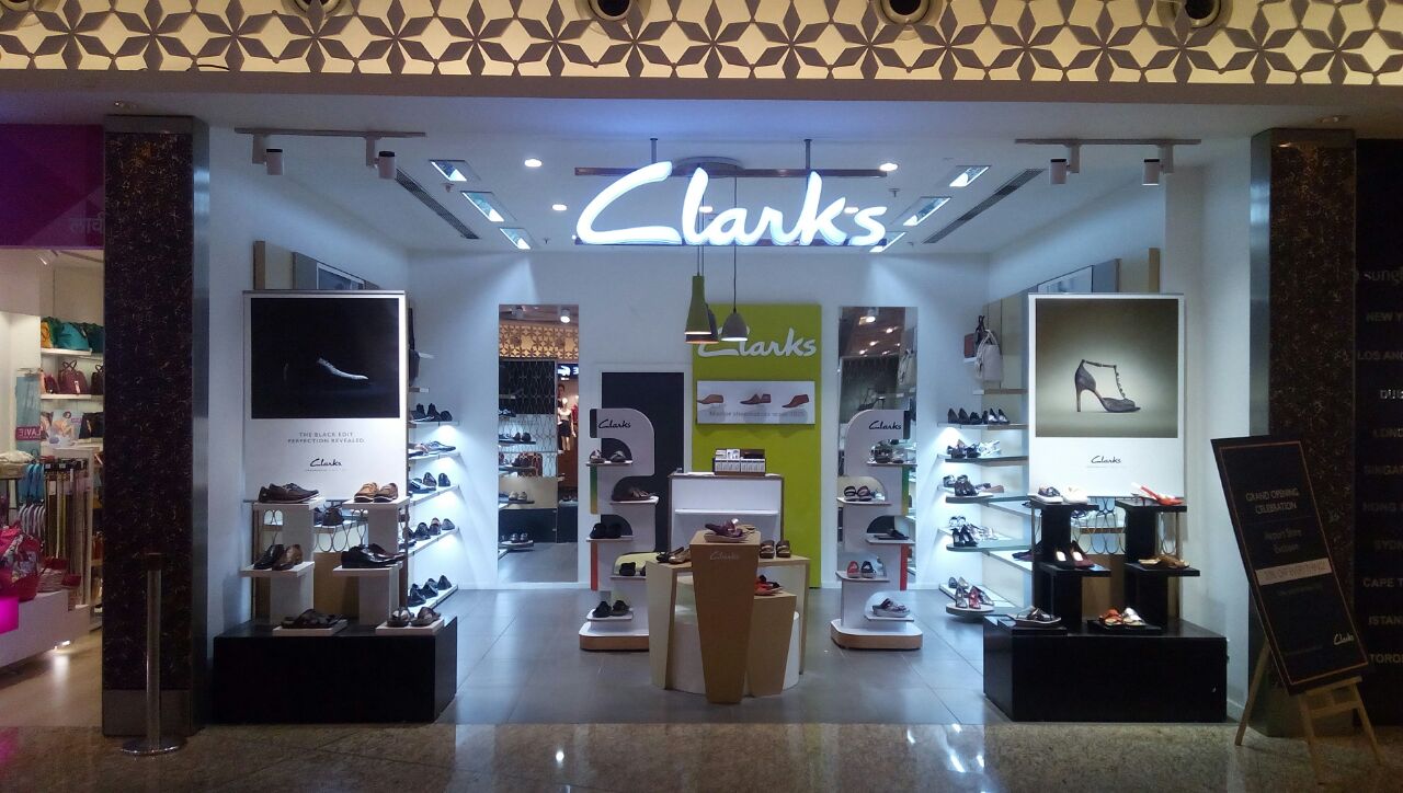 nearest clarks shoe store