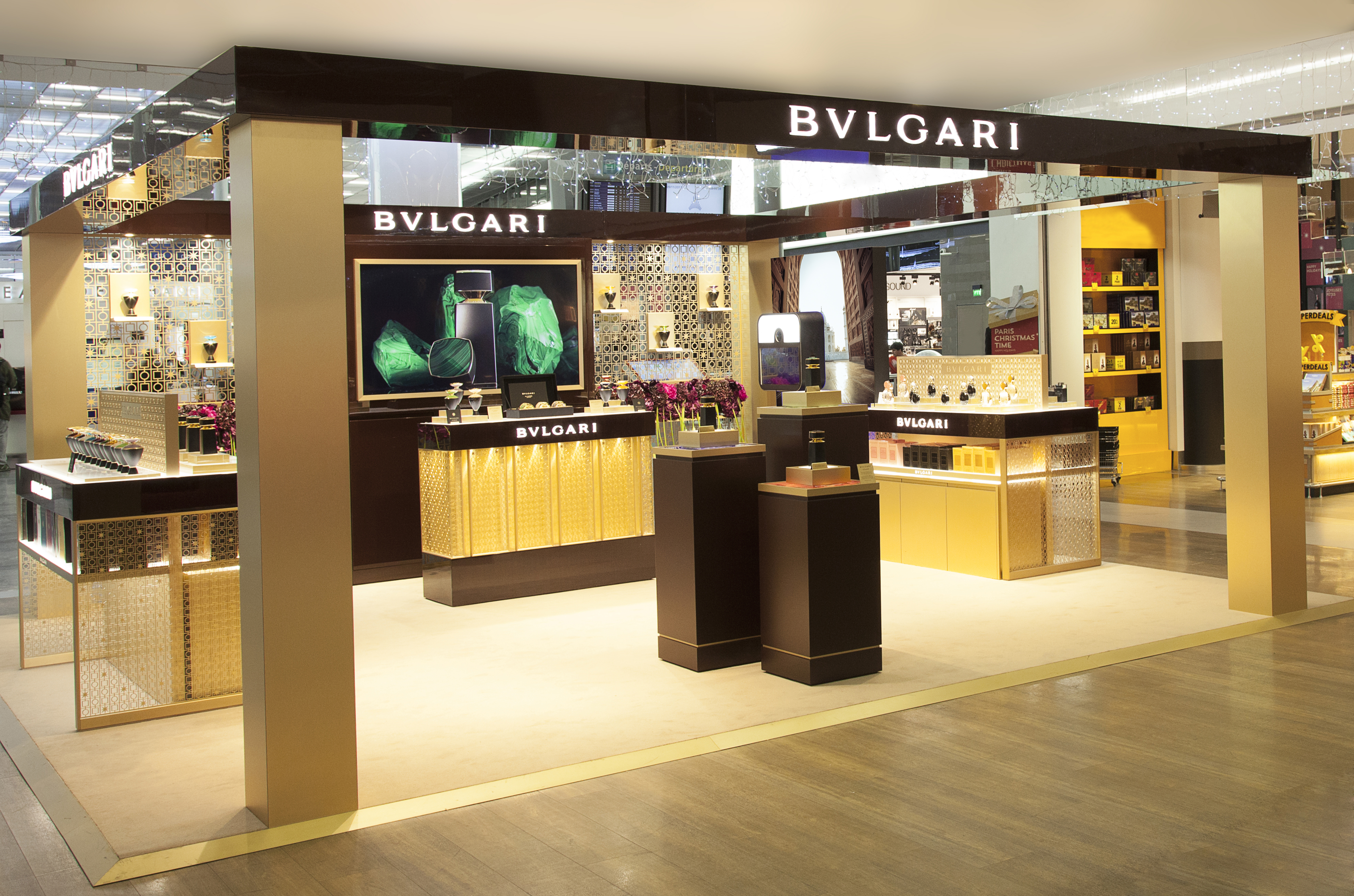 Bvlgari dazzles with perfume pop-up 