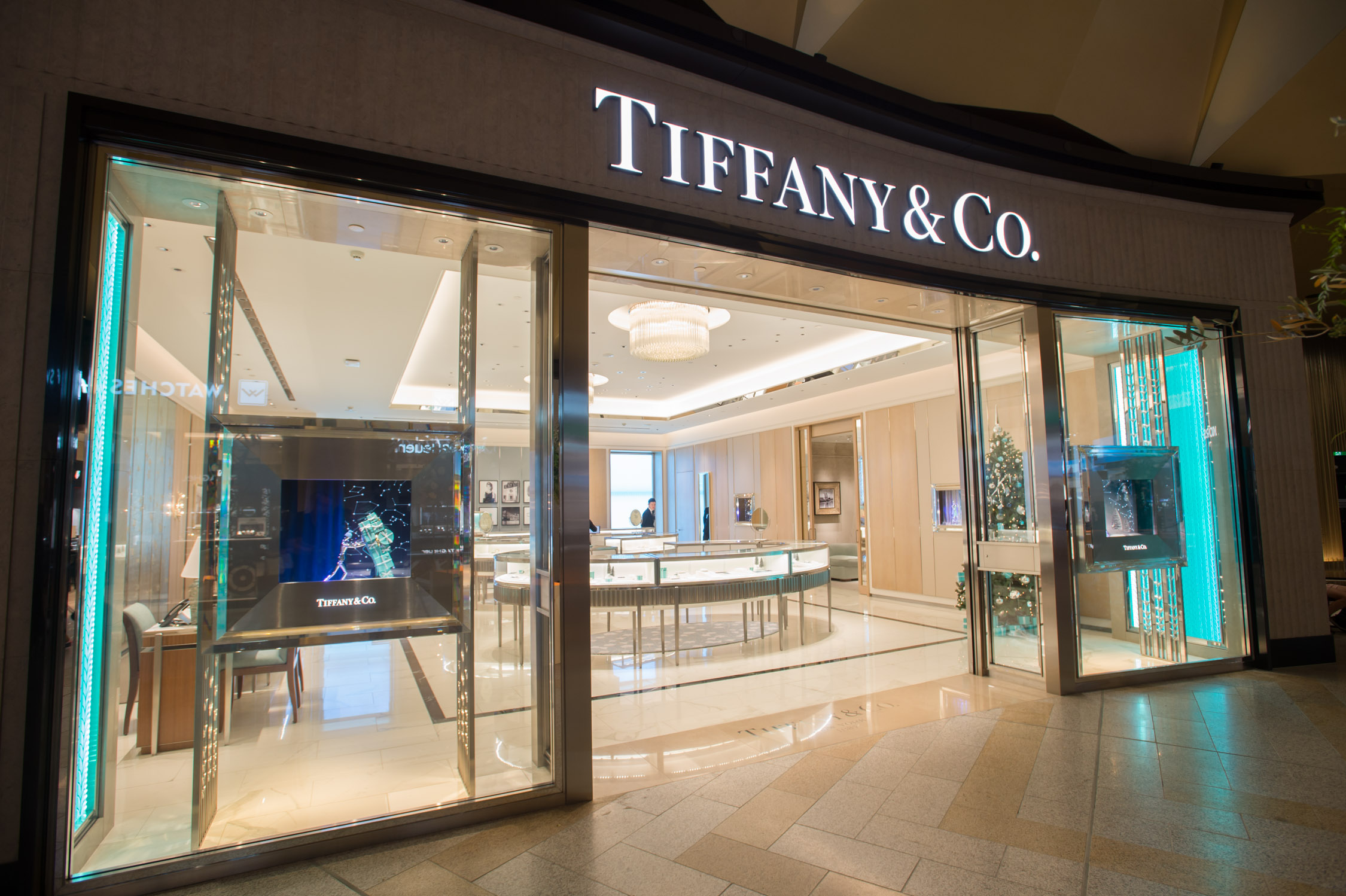 stock price of tiffany and co