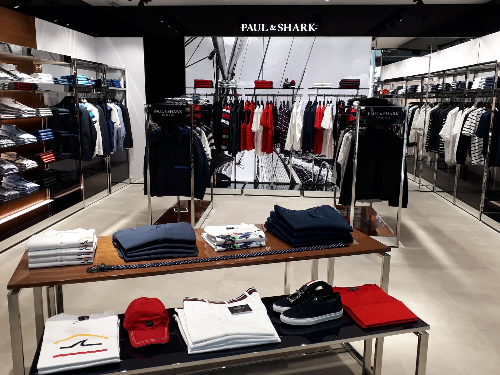 Voornaamwoord Vooruitzien Gewoon Paul & Shark completes hat-trick of store openings at Sheremetyevo Airport  - The Moodie Davitt Report -The Moodie Davitt Report