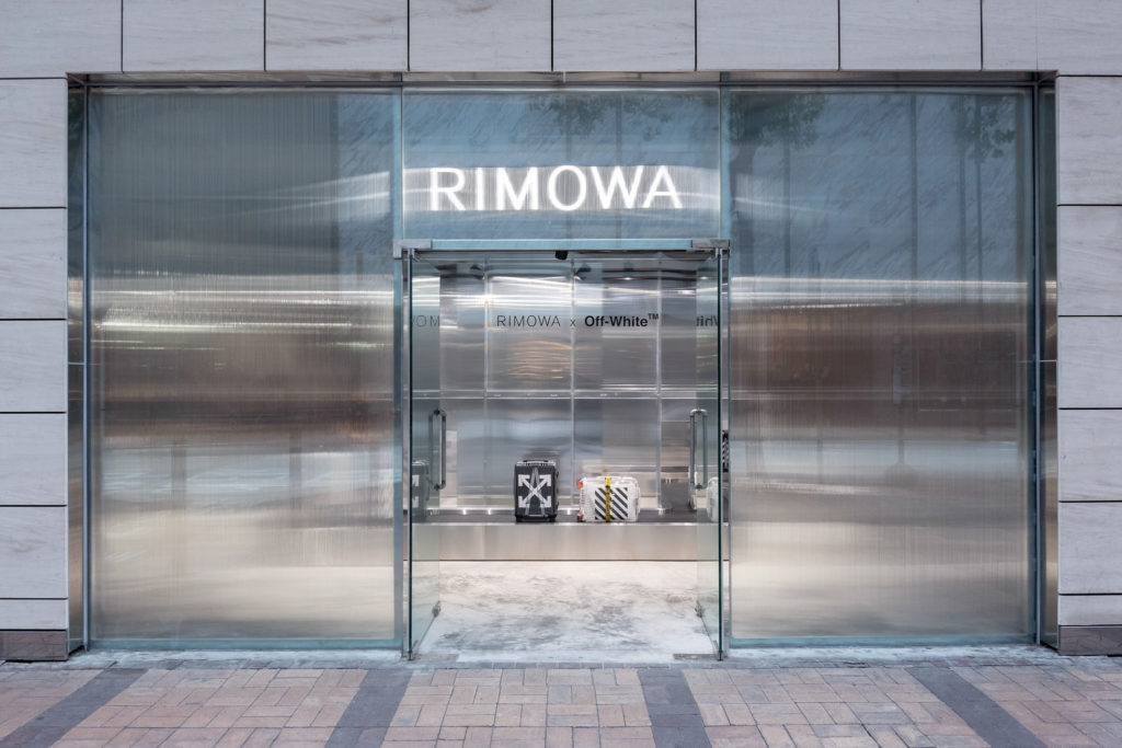 rimowa luggage store