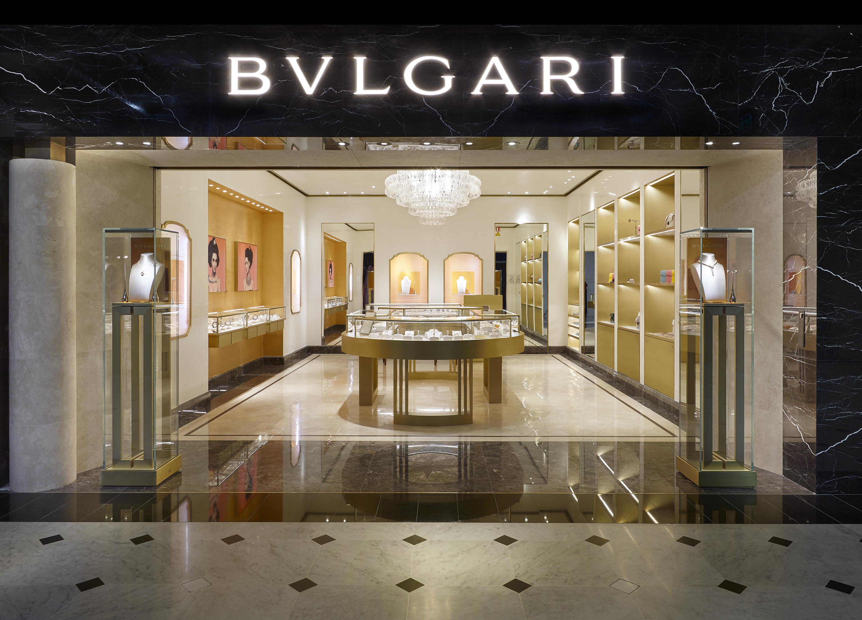 Bvlgari affirms Roman roots with elegant Paris Charles De Gaulle boutique :  The Moodie Davitt Report -The Moodie Davitt Report