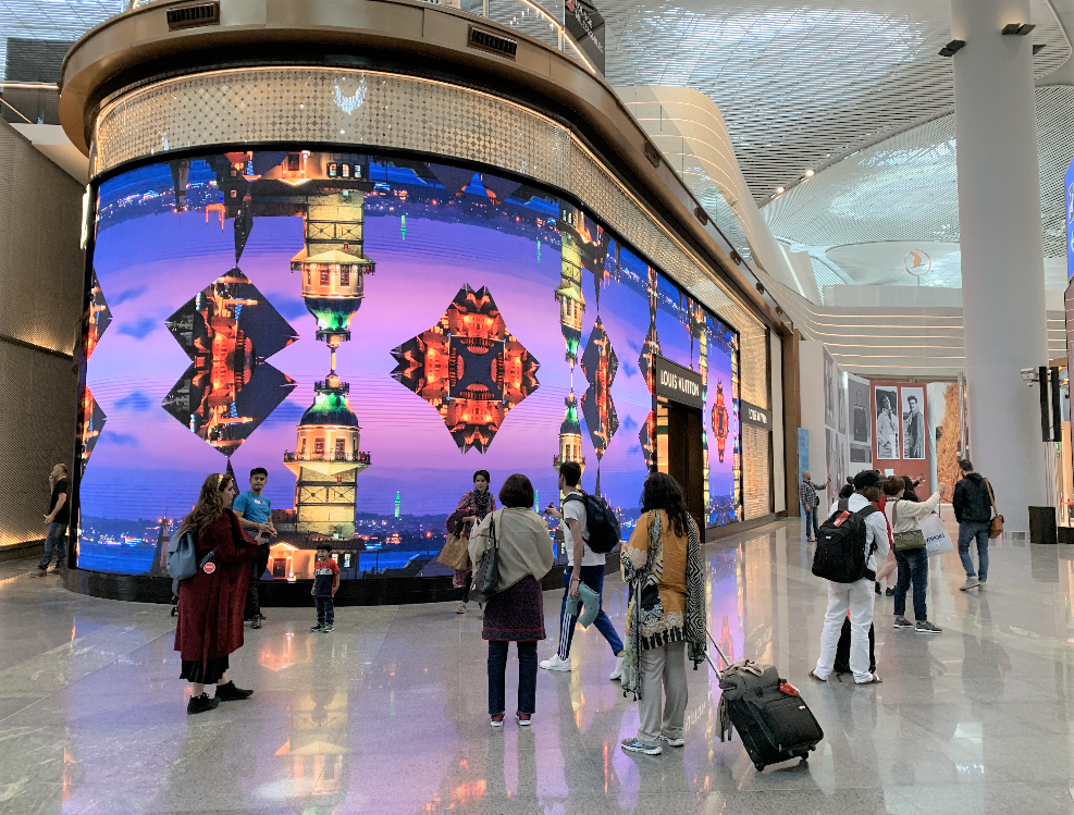 Image (and video) of the day: Louis Vuitton wows at Istanbul Airport - The Moodie Davitt Report -The Report