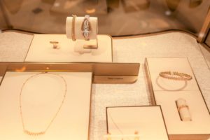 boutique zone cartier