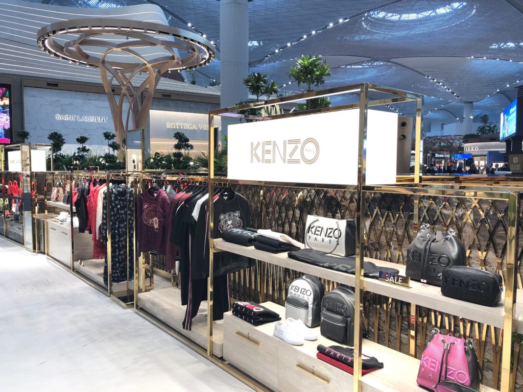 İGA Istanbul Airport on X: Luxury Square with its 28 luxury brands that  offer a wide range of products from clothing to jewelry and from shoes to  accessories is now at the