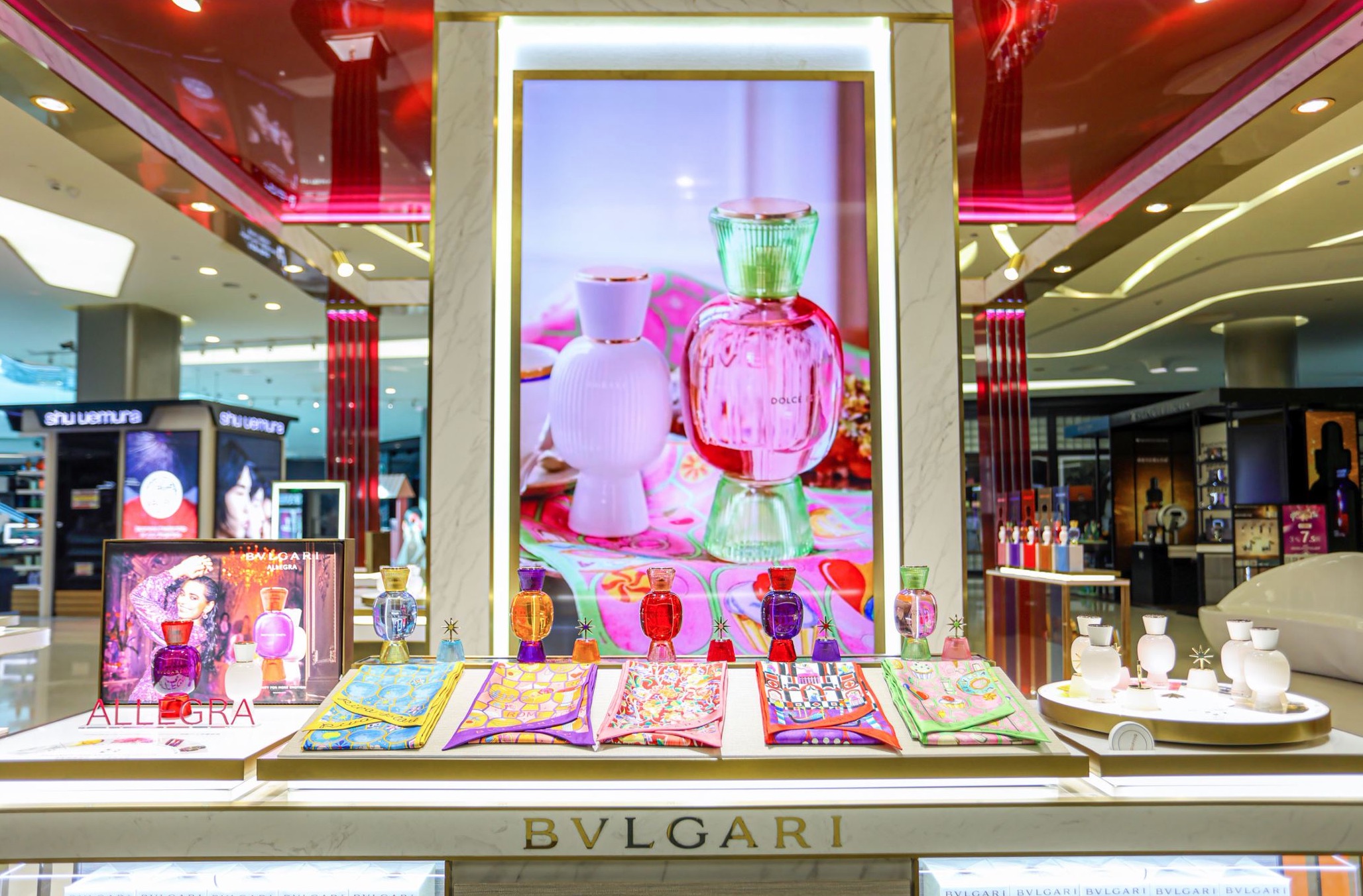 Bvlgari Brings La Dolce Vita to London with Pop-Up Boutique