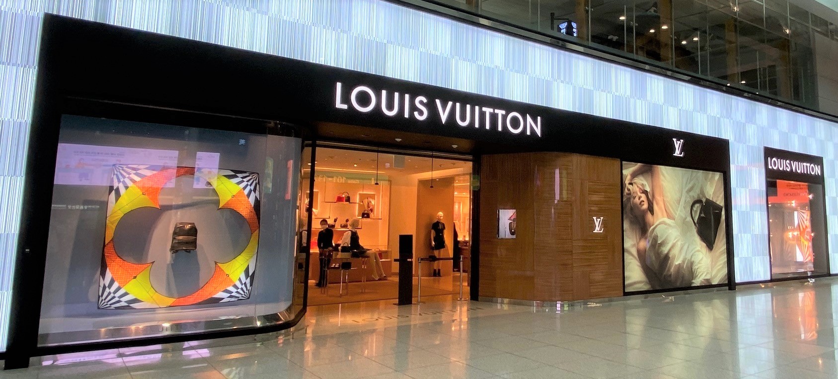 Louis Vuitton Store Inside Incheon International Airport South