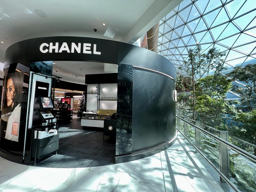 Qatar's Hamad Airport Unveils Extravagant Luxury Showcase Just