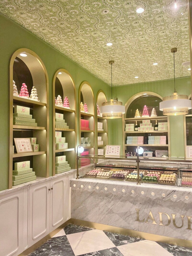 Luxury confectioner Ladurée opens at Heathrow Airport T3 LaptrinhX / News