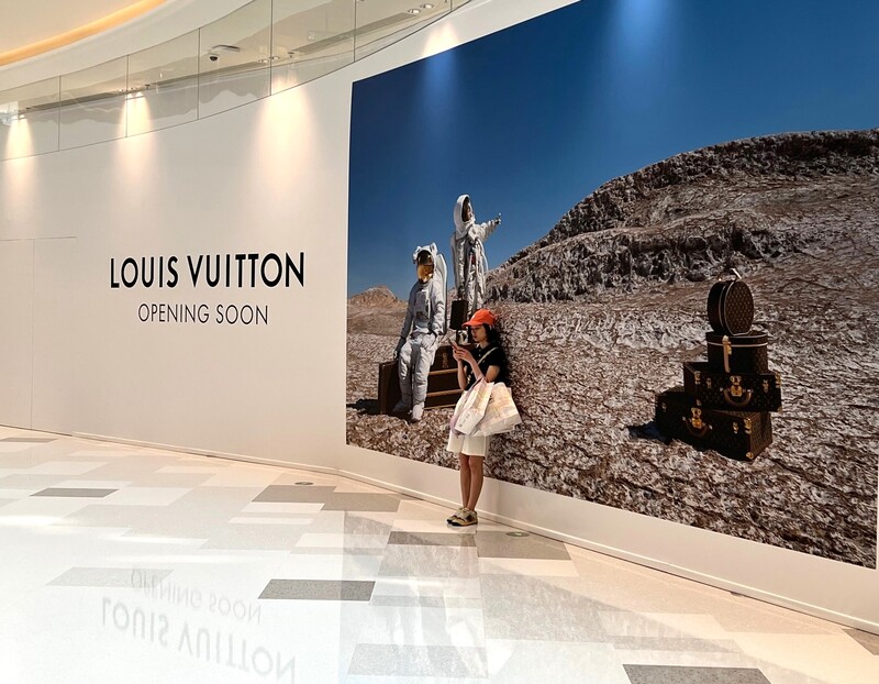 Images of the Day: Louis Vuitton set to hit new heights in Haikou