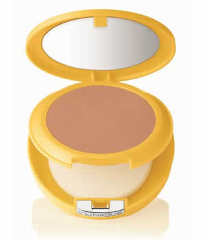 The powder can be used alone or layered over Clinique's Mineral Sunscreen Fluid for Face