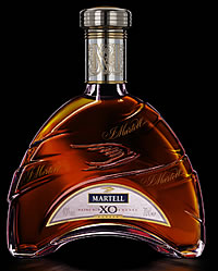 The bottle boasts an eye-catching arch motif, chosen for its innovation, distinctiveness, visual appeal and elegance