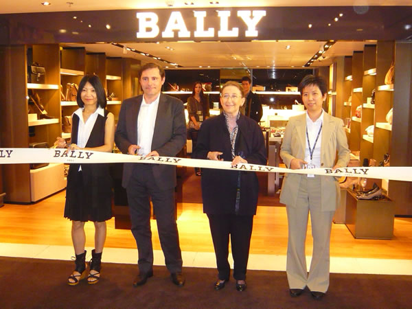 Bally hong discount kong airport