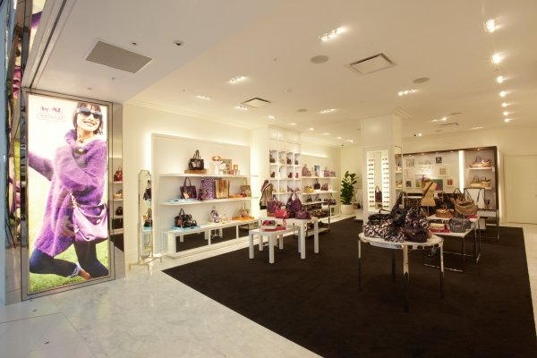 Valiram unveils Coach store at Sydney Airport – 11/01/10 : Moodie Davitt  Report