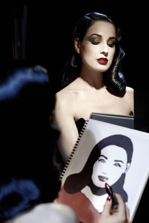 Dita Von Teese To Release First Makeup