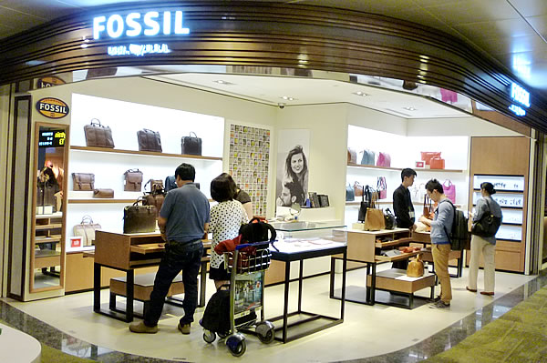 Fossil retail sale