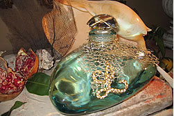 The fragrance house aims to enter all major duty free stores by the end of 2007 with its new line, L de Lolita Lempicka