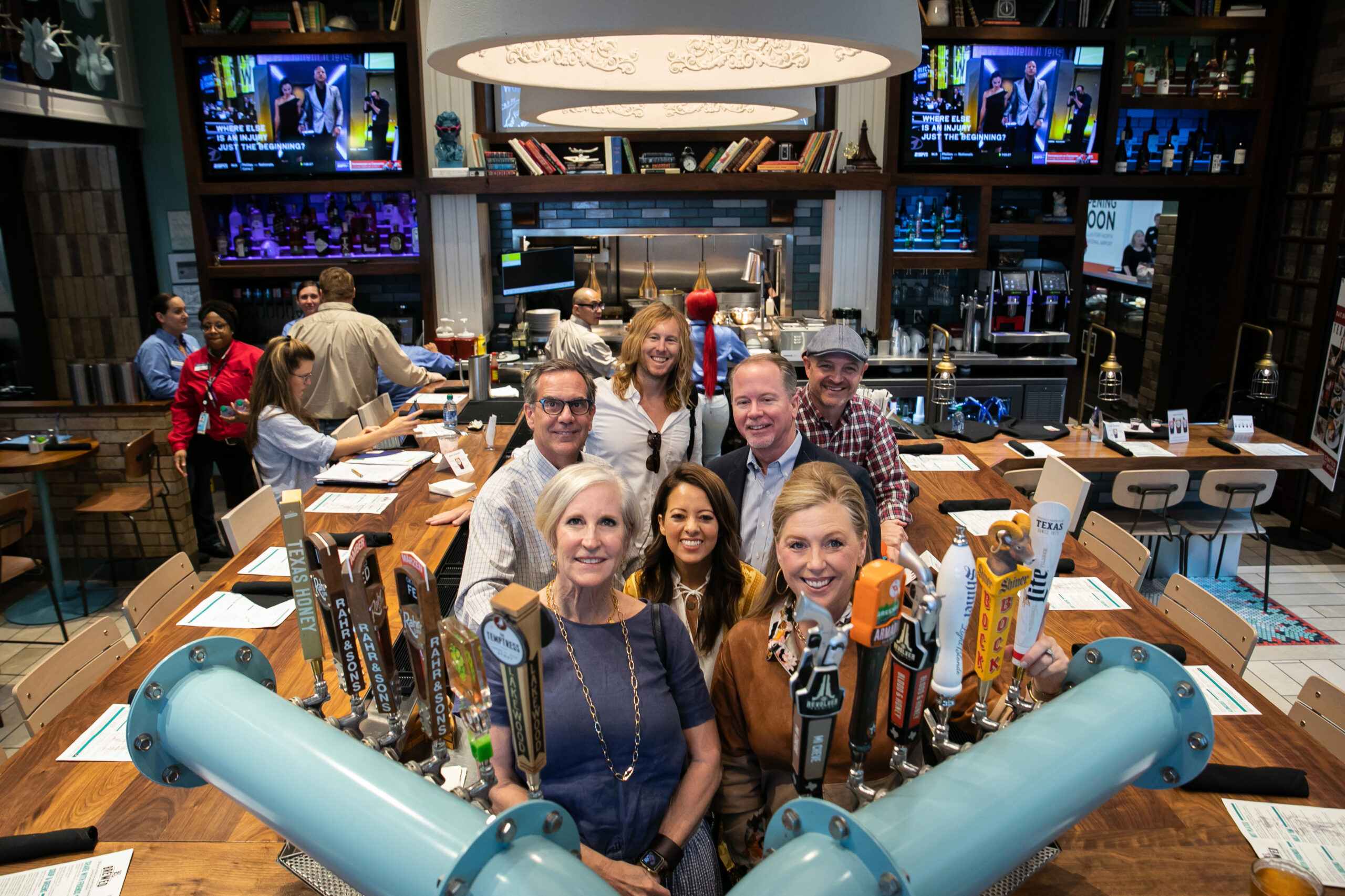 Paradies Lagardère Wins Concessions Award at Dallas Fort Worth  International Airport