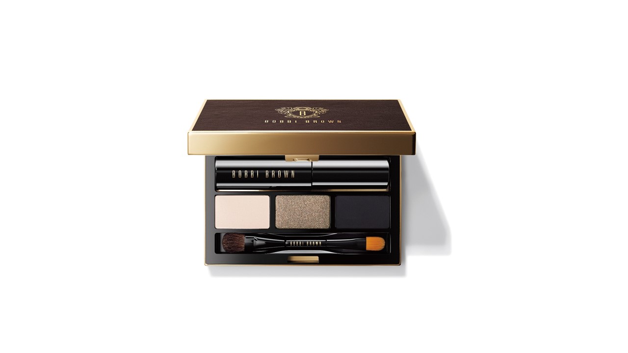 Party time: Golden Eye Palette Shadow & Mascara contains ivory, golden and charcoal eye shadow and a mini Smokey Eye Mascara 