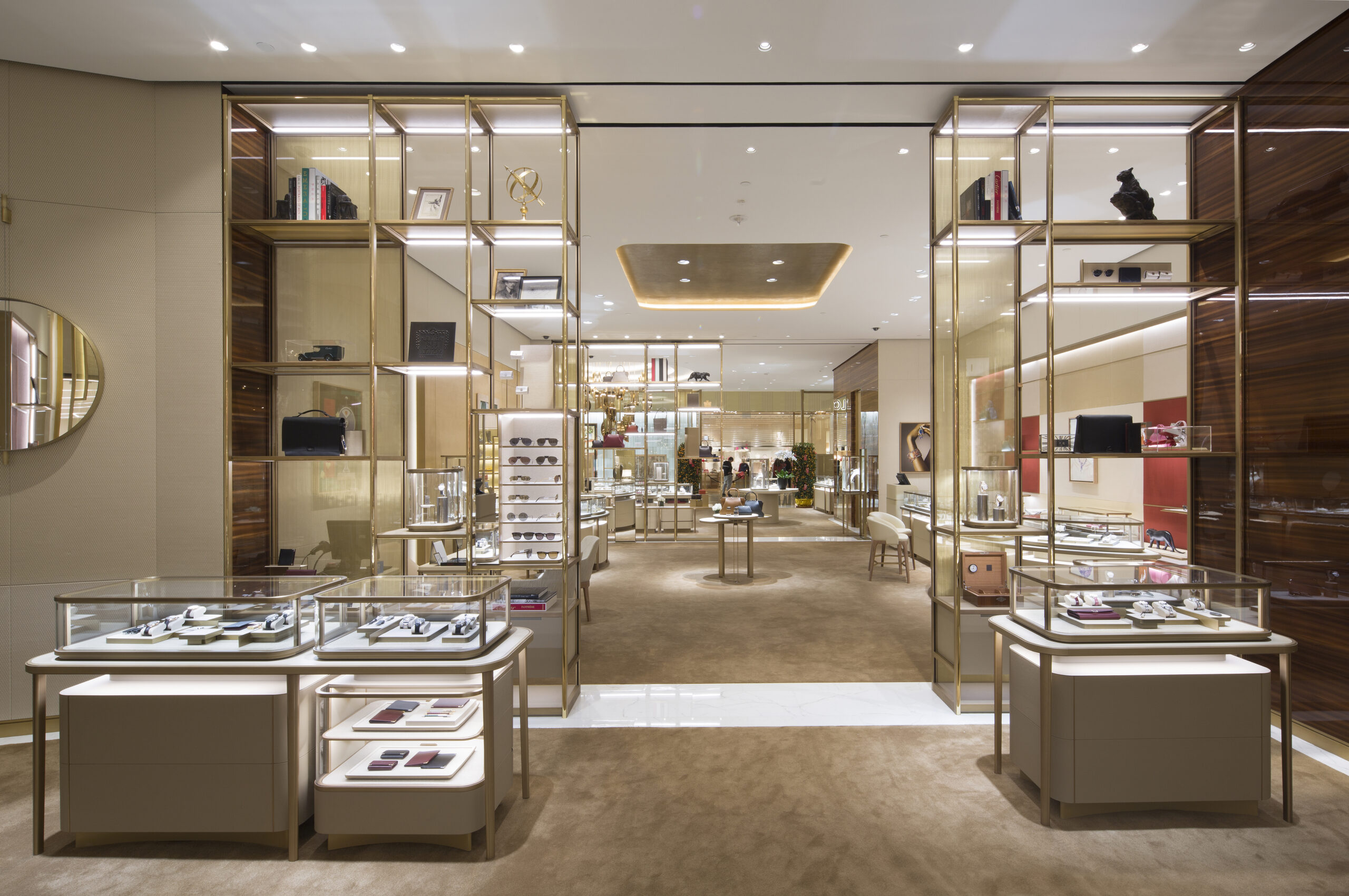 Cartier interior outlet design