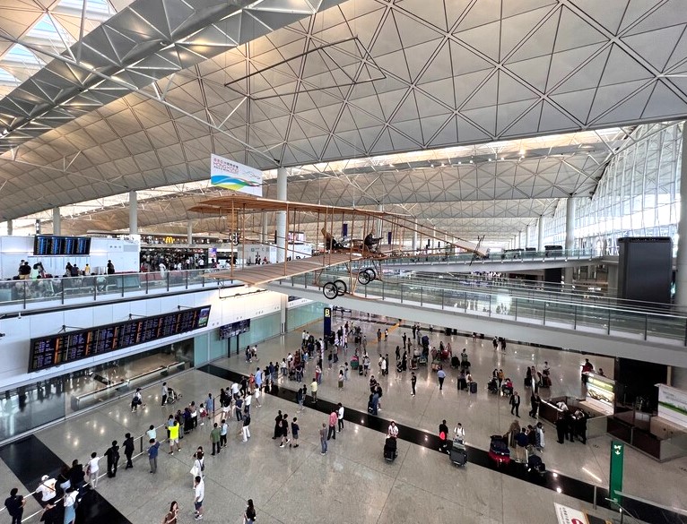 Image of the Day: Farman flies high at Hong Kong International Airport ...