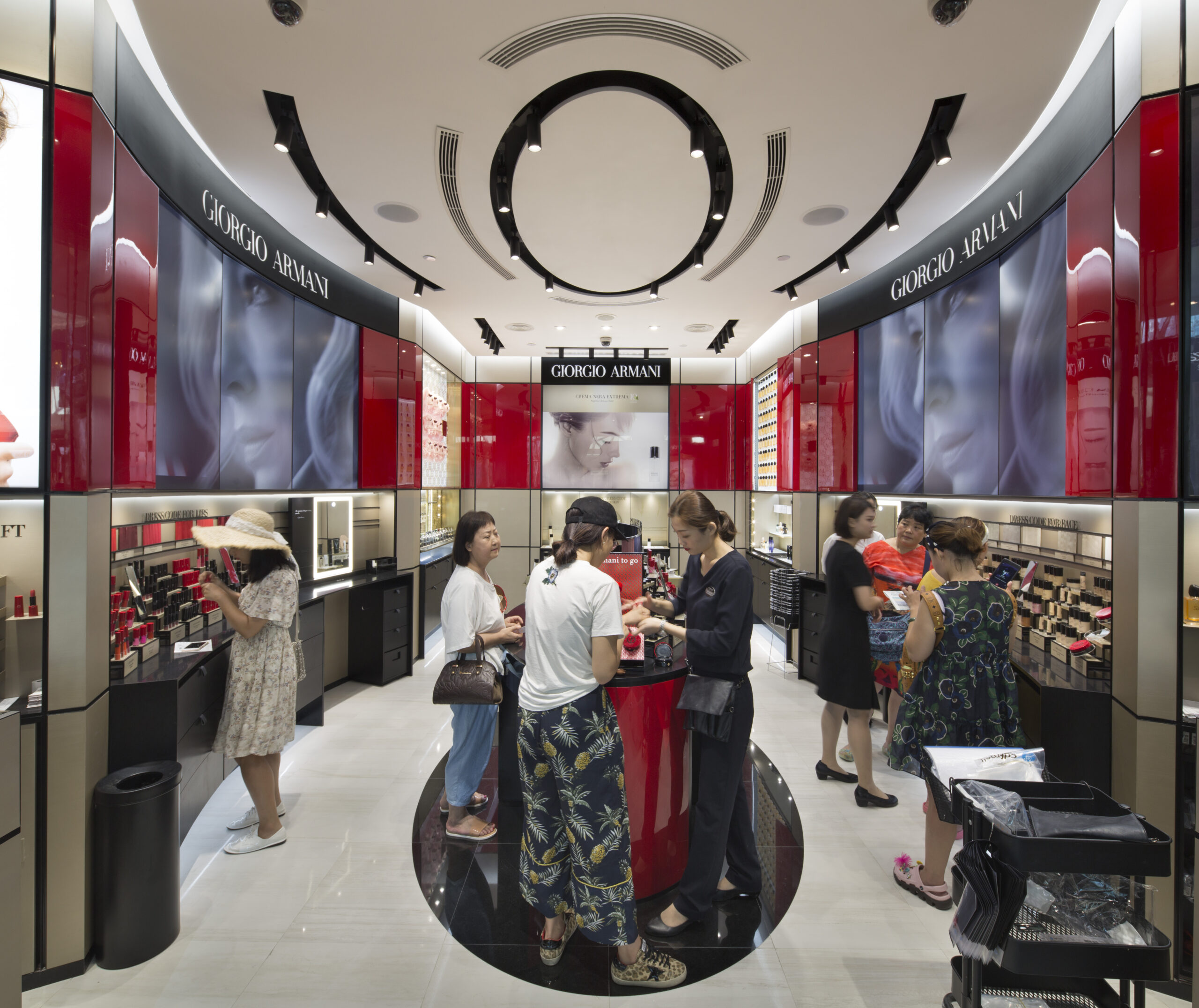 Giorgio Armani opens revamped boutique at CDFG s Sanya