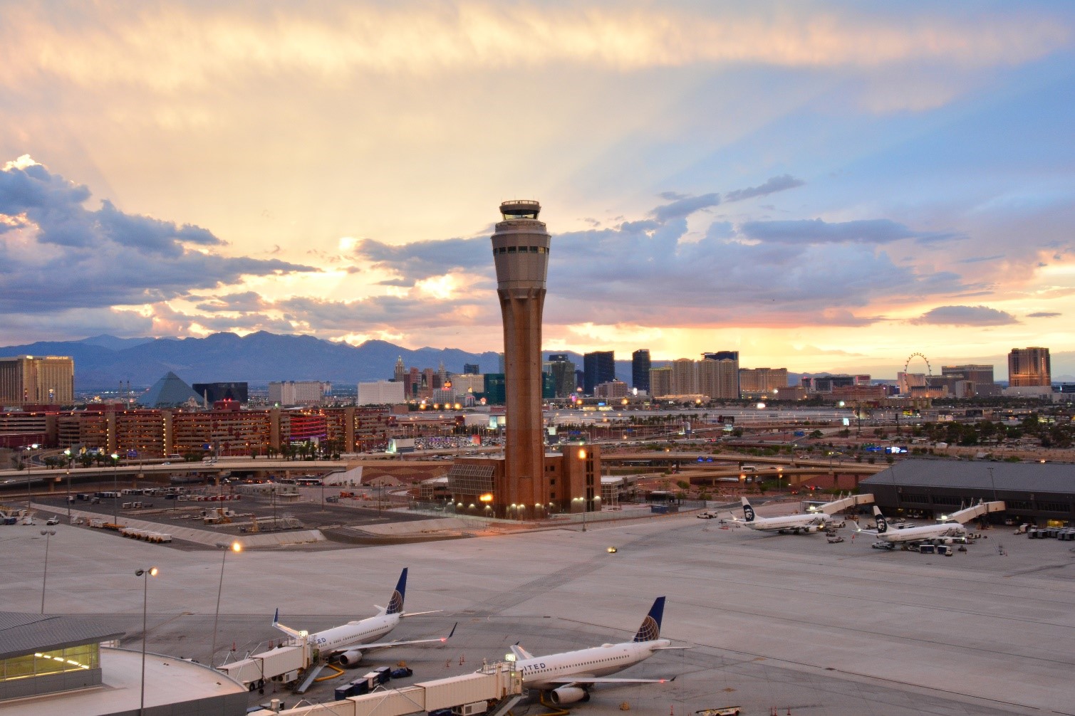 Hudson extends Harry Reid International Airport retail contract to