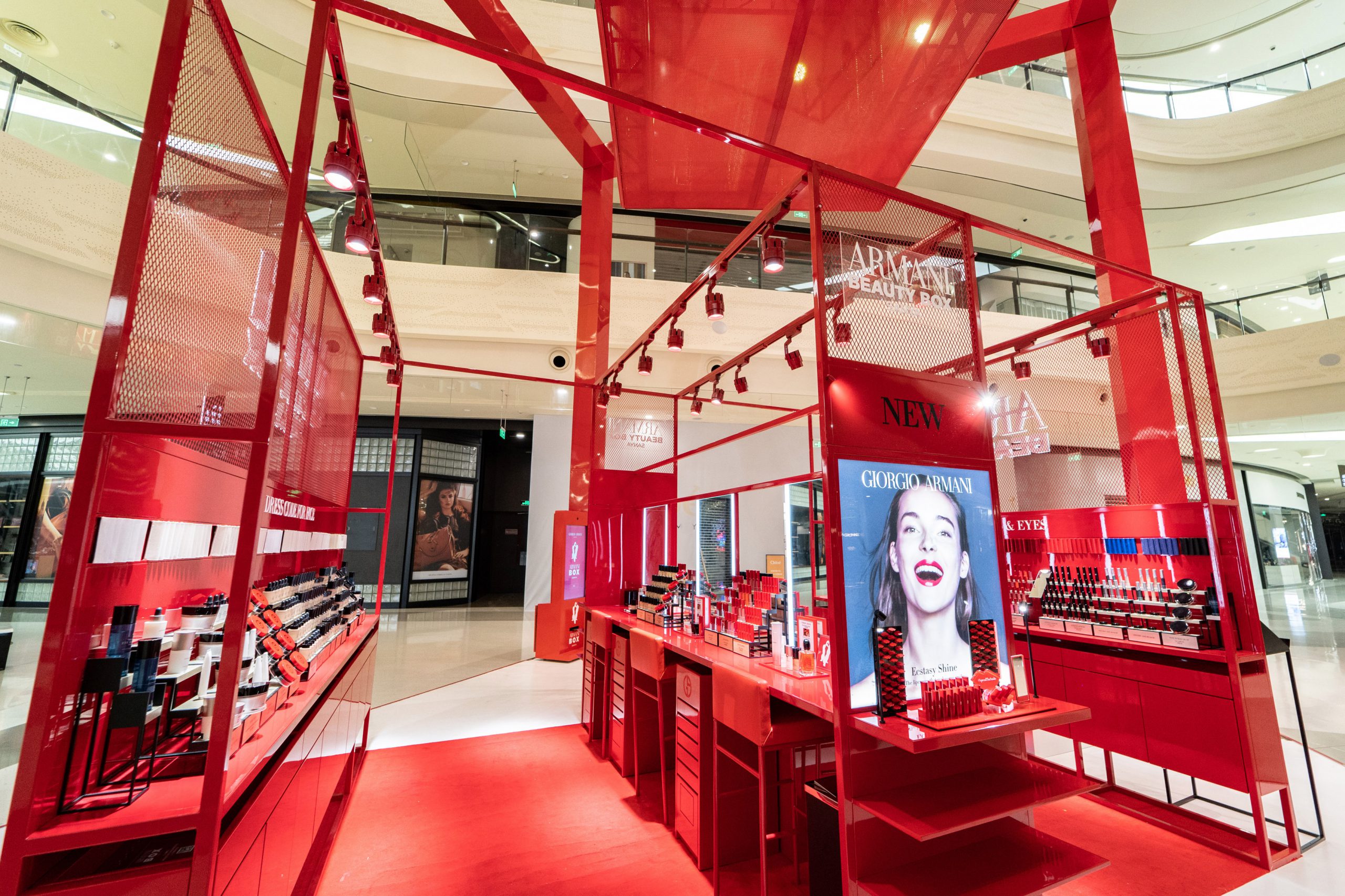 L Or al launches Armani Box at Sanya International Duty Free