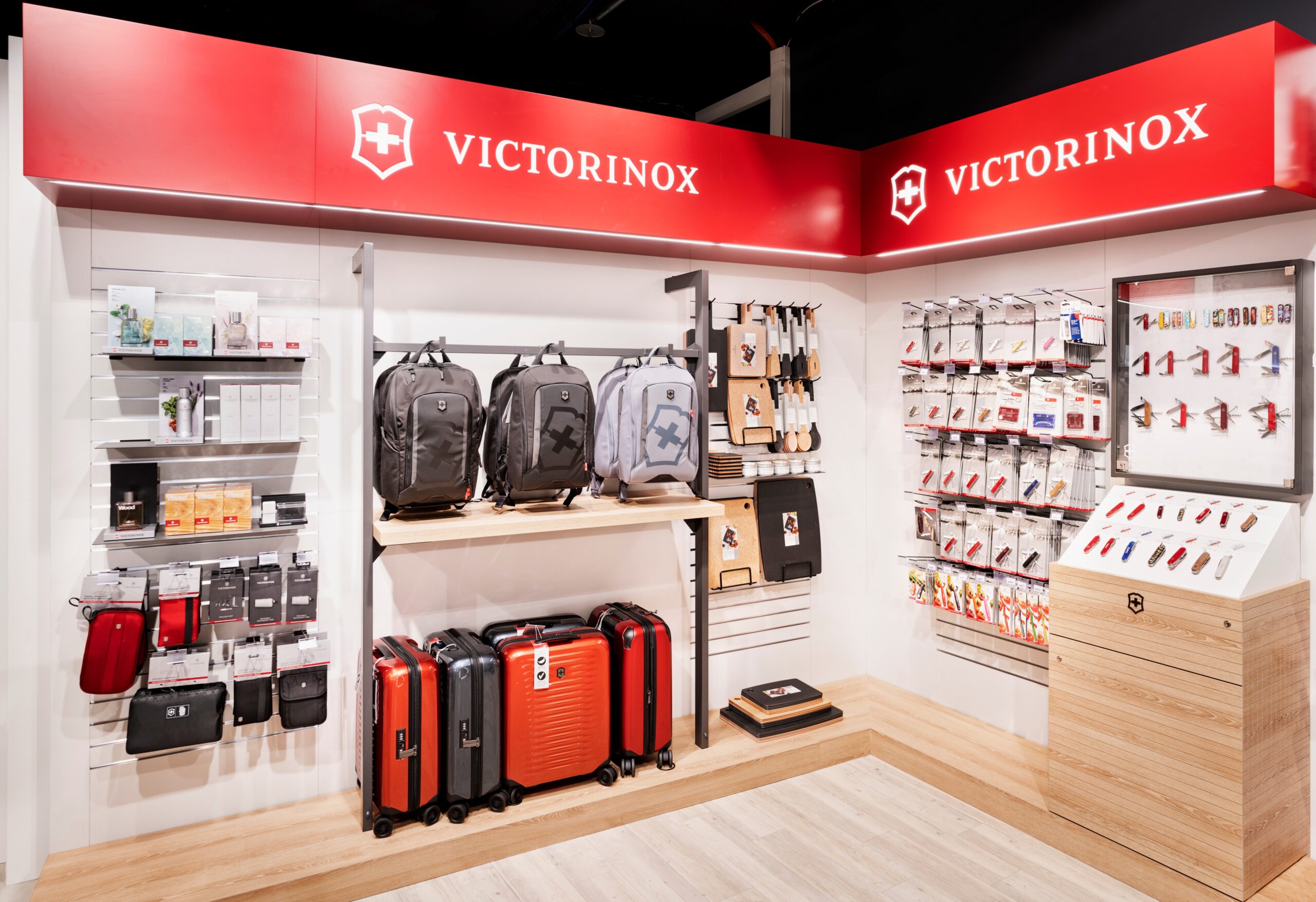 Tripidi and Victorinox unveil shop in shop at Munich Airport