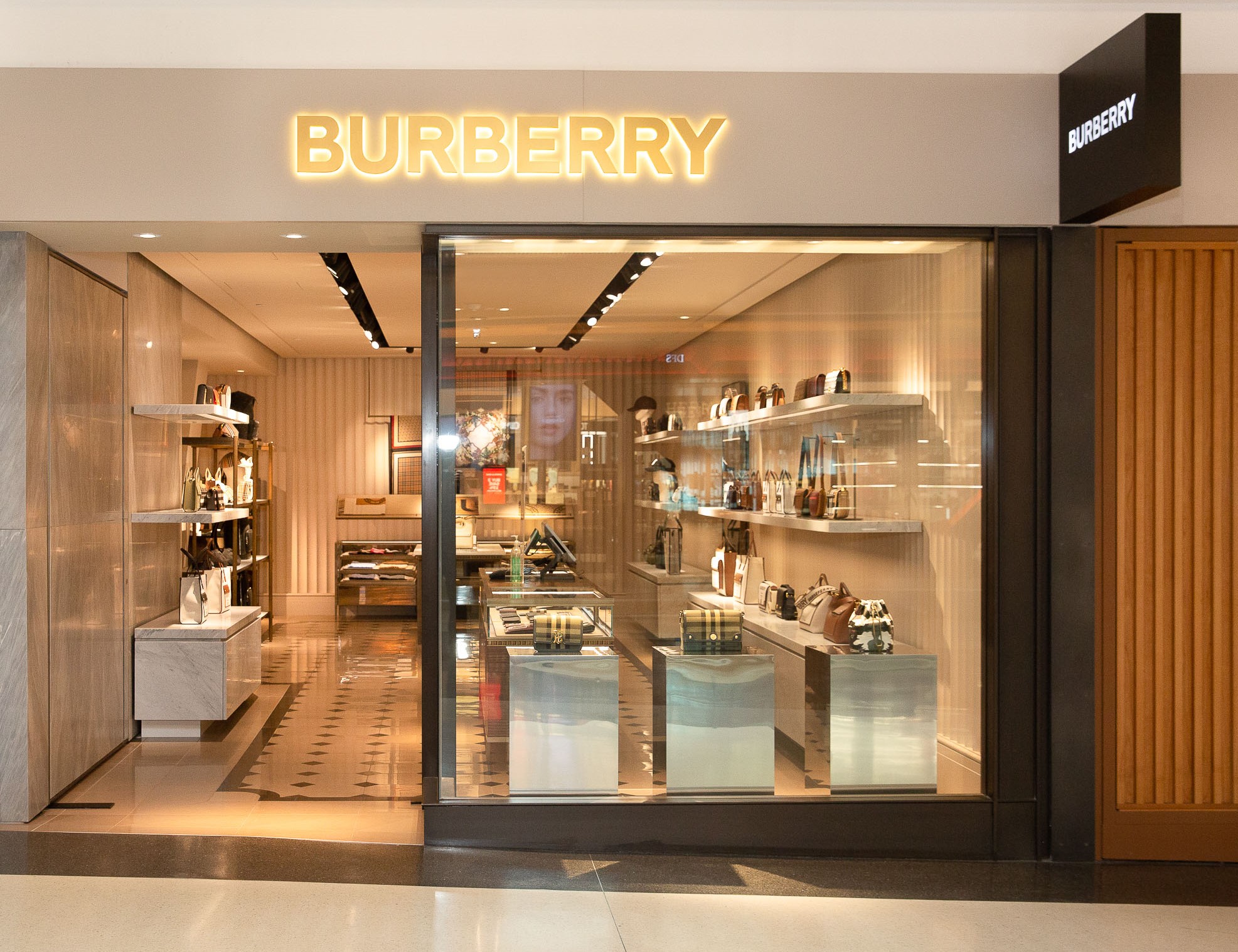 Burberry sfo discount