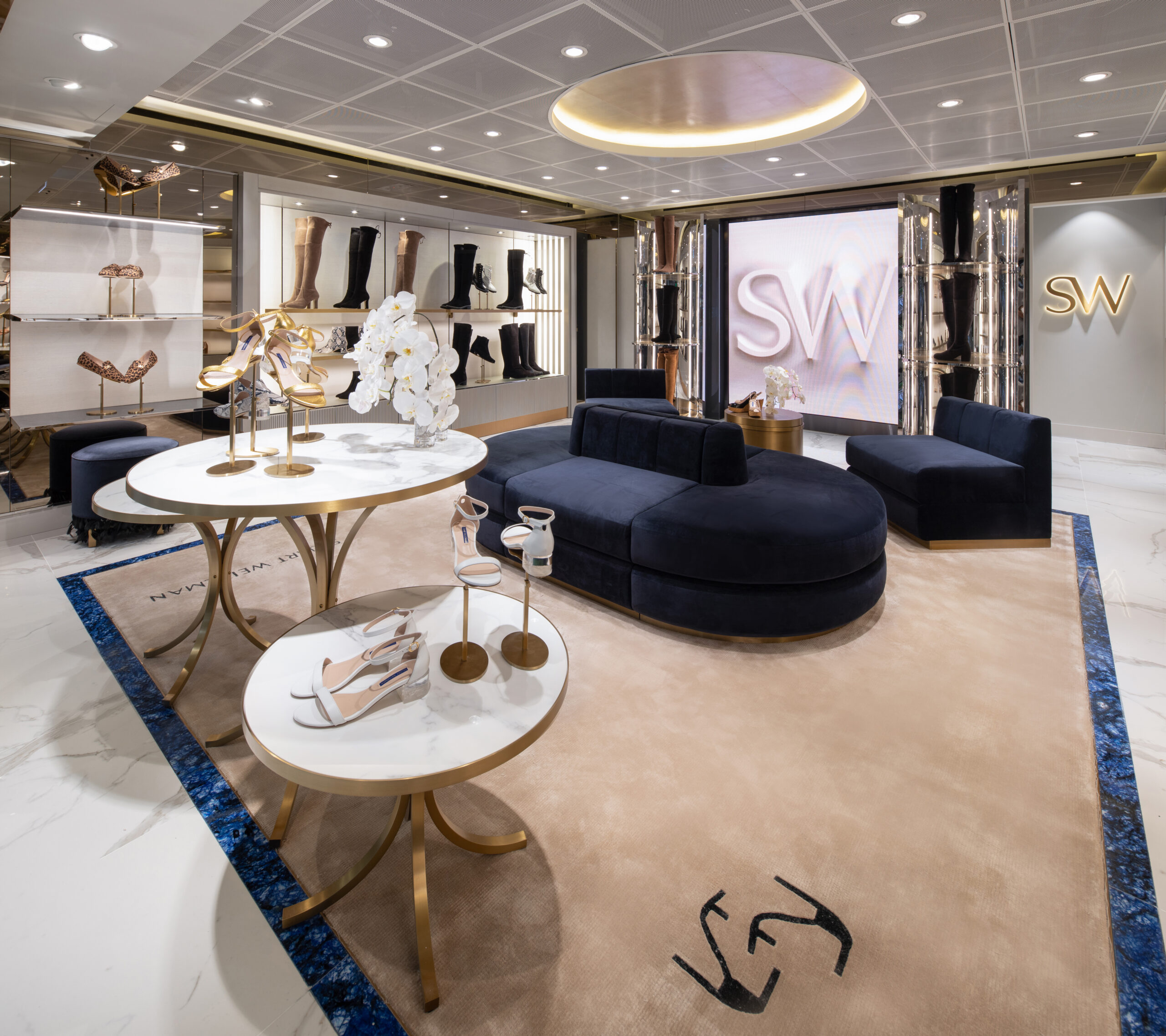 First Stuart Weitzman airport boutique opens at Hong Kong