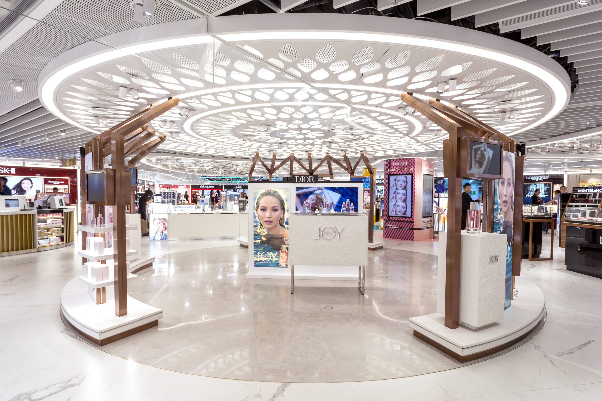 The shilla duty free joy by dior pop-up curated zone beauty&you hong kong international airport