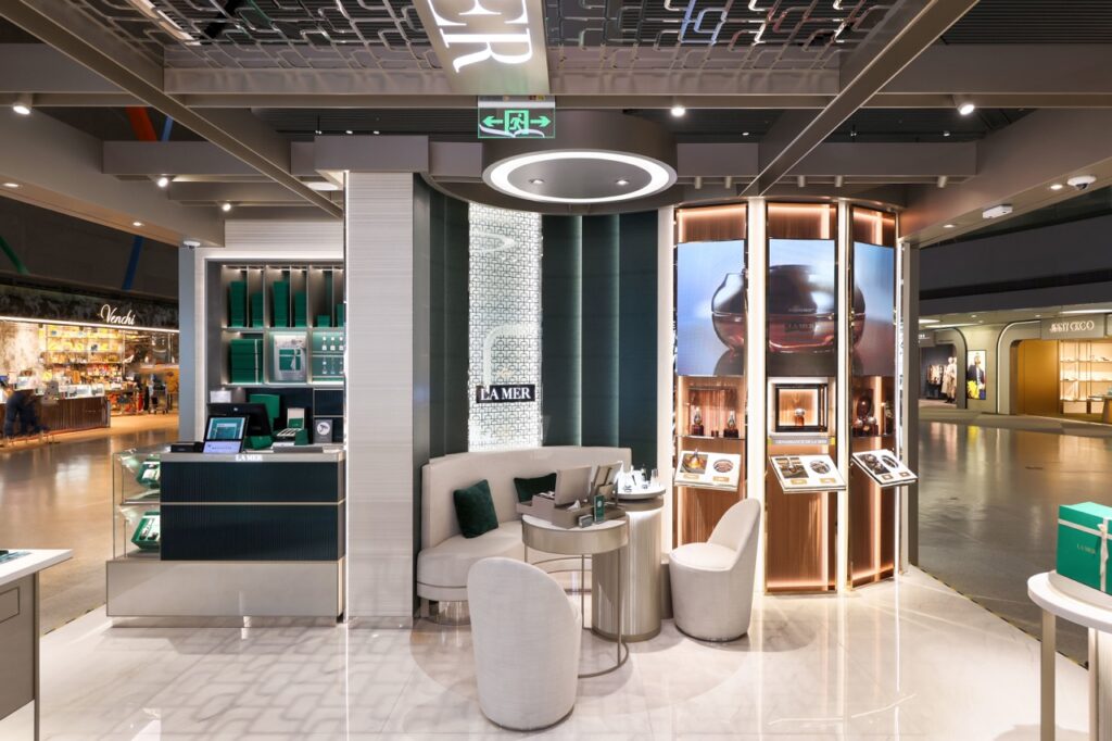 The Estée Lauder Companies and Dufry unveil dazzling La Mer boutique at ...