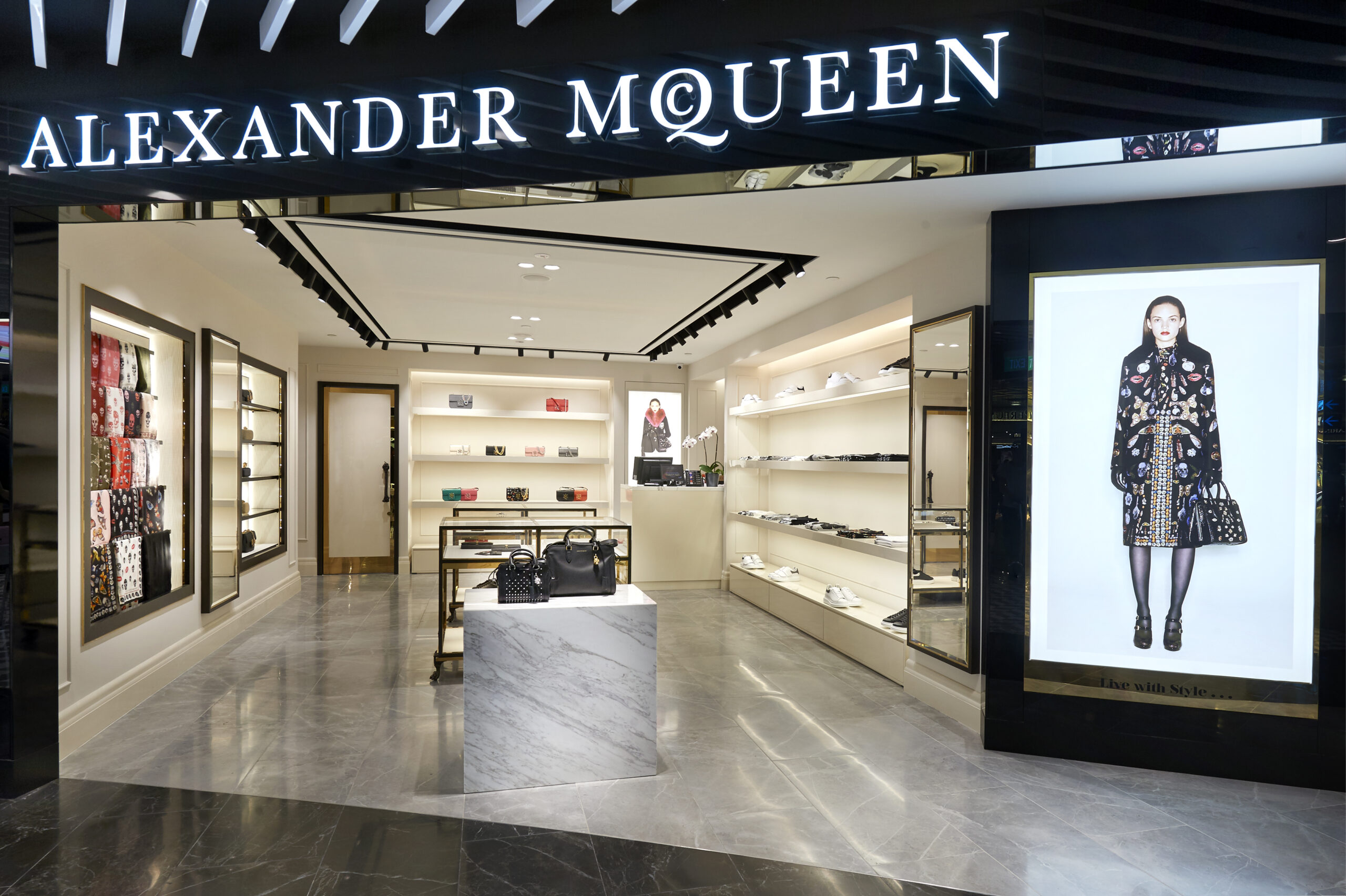 The offer features over 30 established brands blended with names new to travel retail such as Alexander McQueen