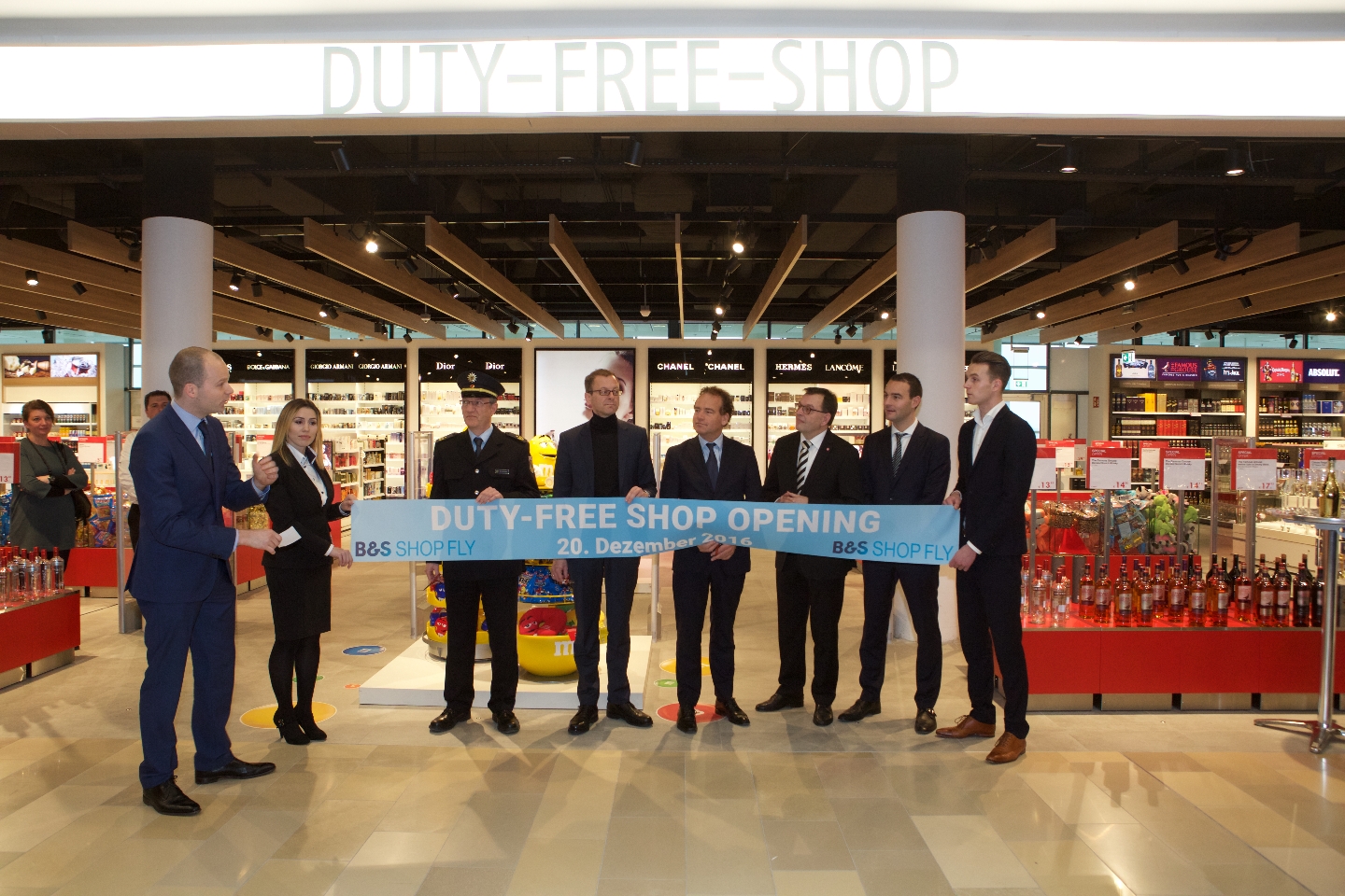 Building the footprint: B&S inaugurates new duty free stores at Bremen  Airport : Moodie Davitt Report