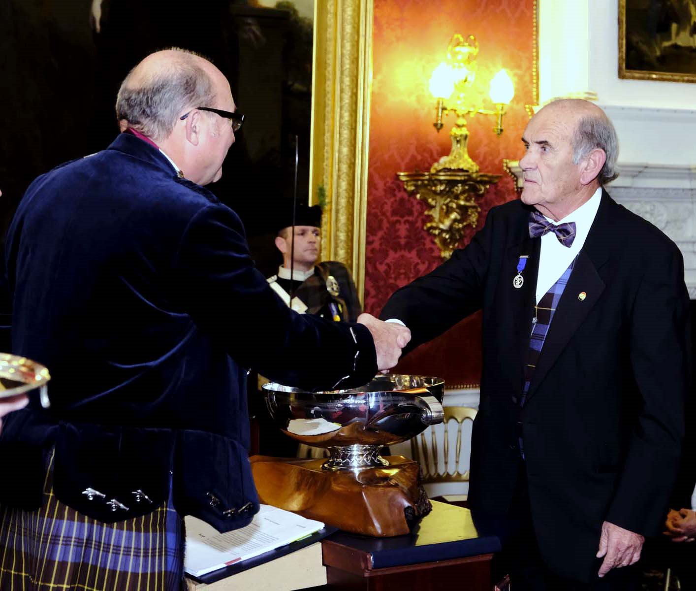 colm-mcloughlin_master-of-the-quaich-ceremony