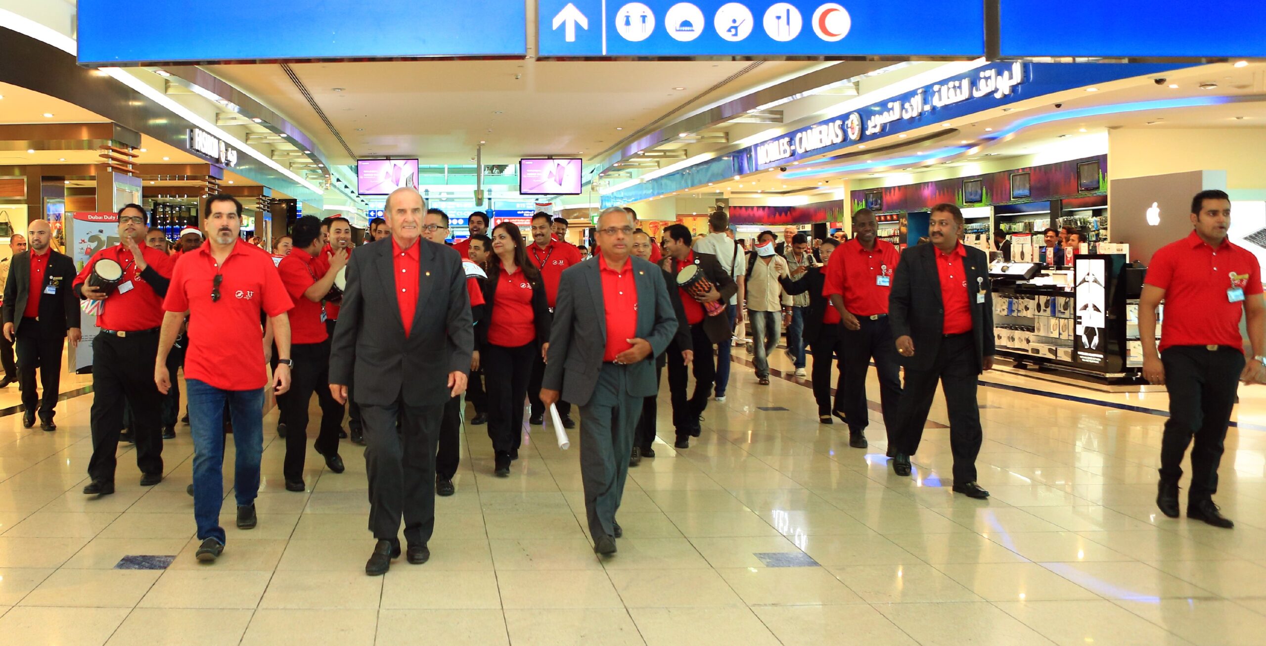 ddf-team-and-staff-in-concourse-b