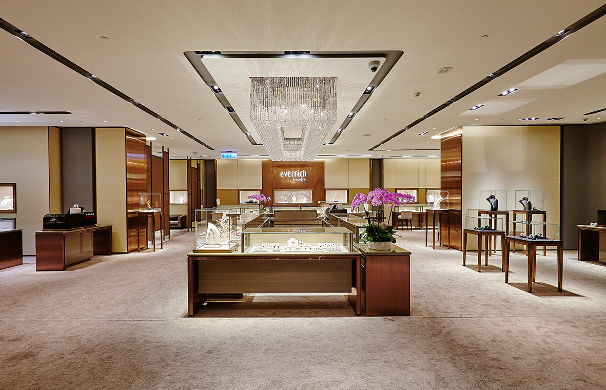 everrich-jewelry-flagship-shop-inside