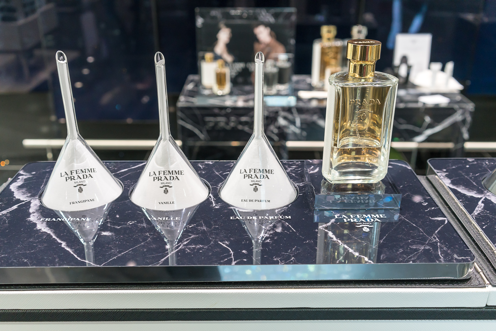 Multi-site Heathrow activation explores fluidity of new Prada fragrance duo  : Moodie Davitt Report