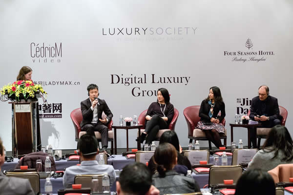 Panel on embracing new technologies with Di Fu (Baidu), Oosha Zheng (Blackbow), Jenny Tu (Yixia Tech), and Thibault Villet