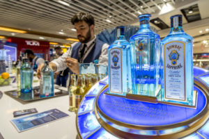 bacardi-bombay-sapphire-heathrow-t5-view-3-768x512
