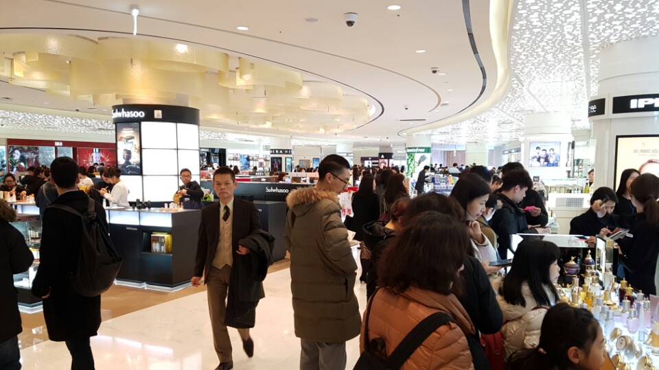 kdf-crowds-2