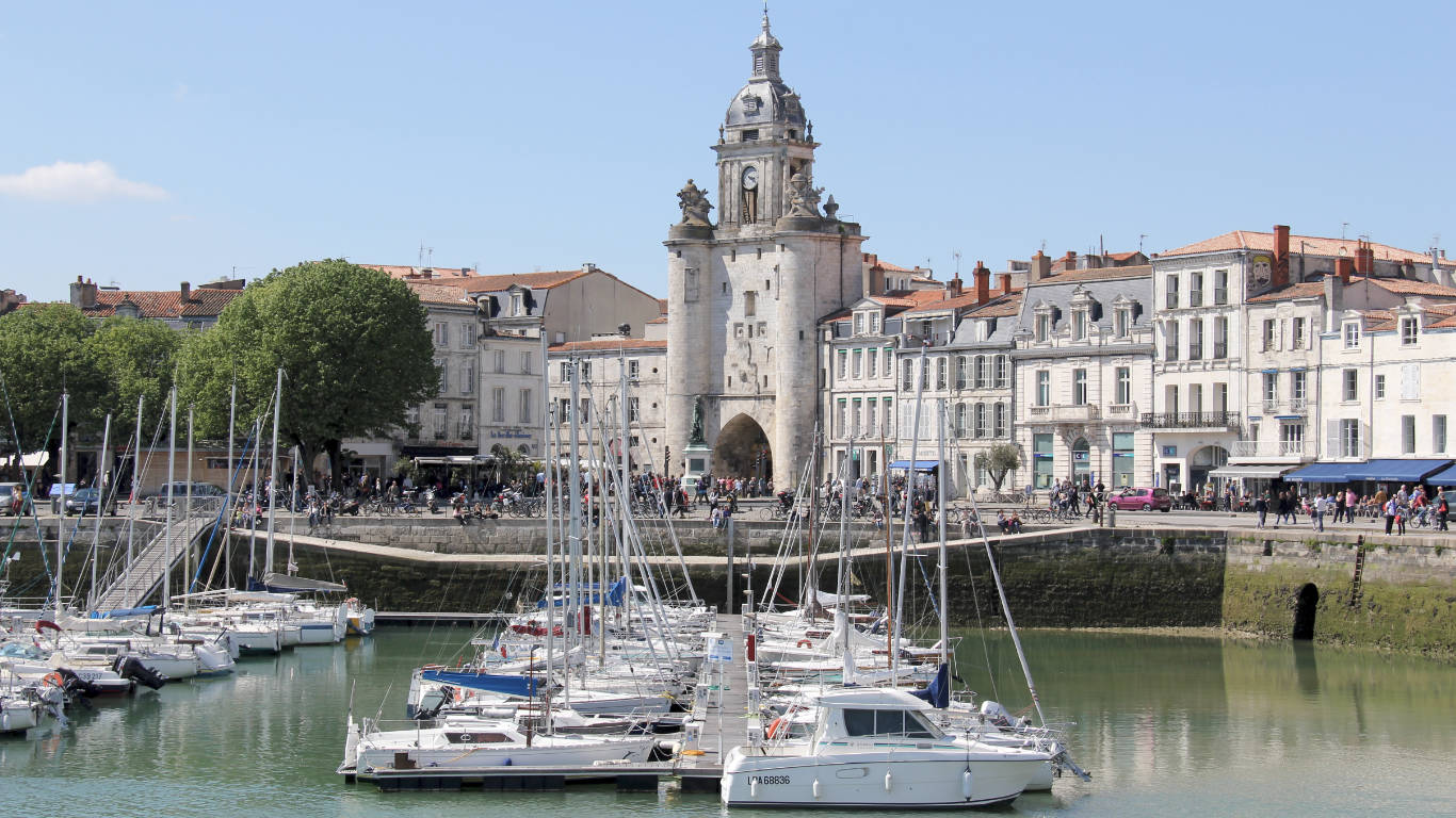 pp_larochelle_05_1366x768_fl 2