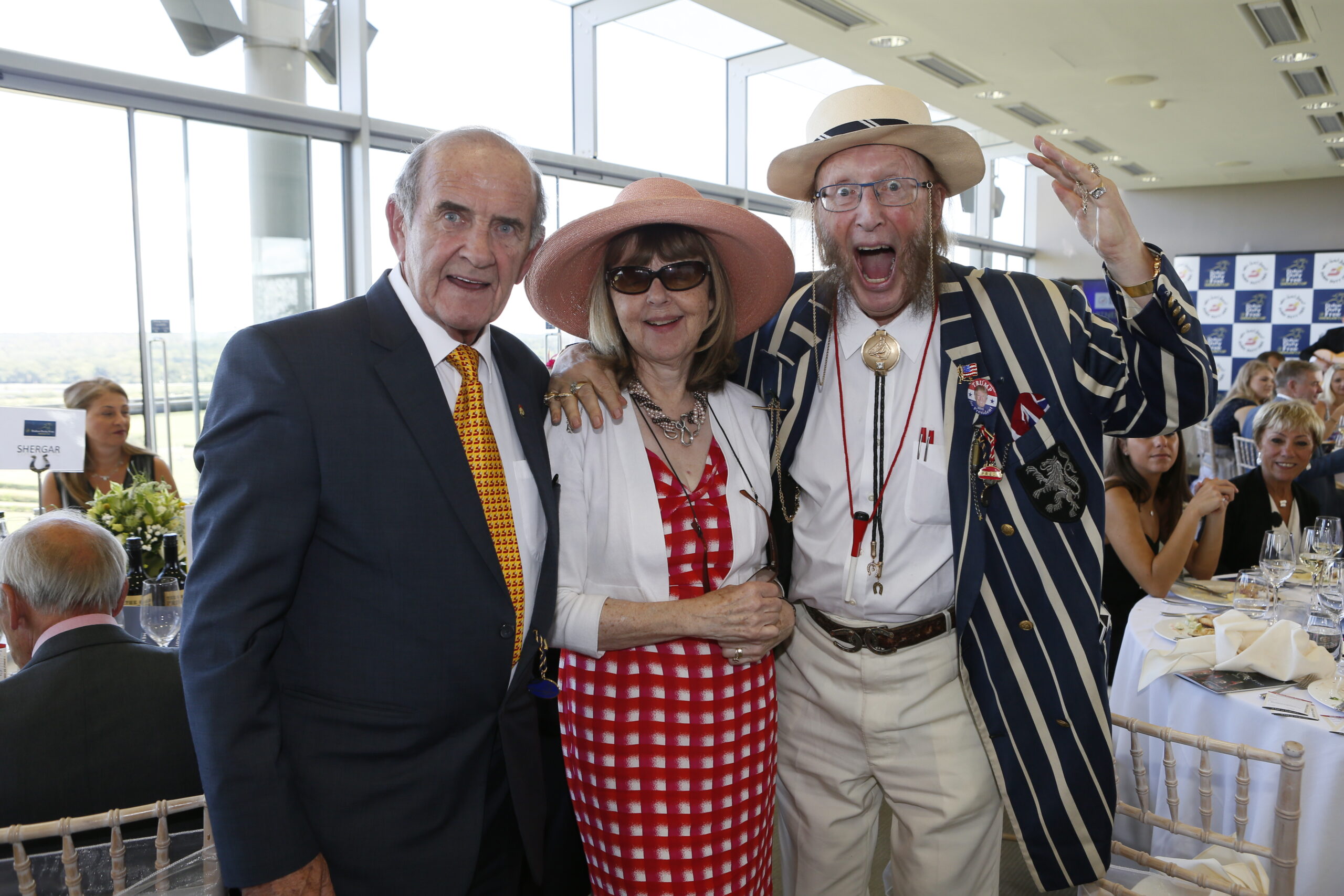 12 Colm McLoughlin with Jenny and John McCririck