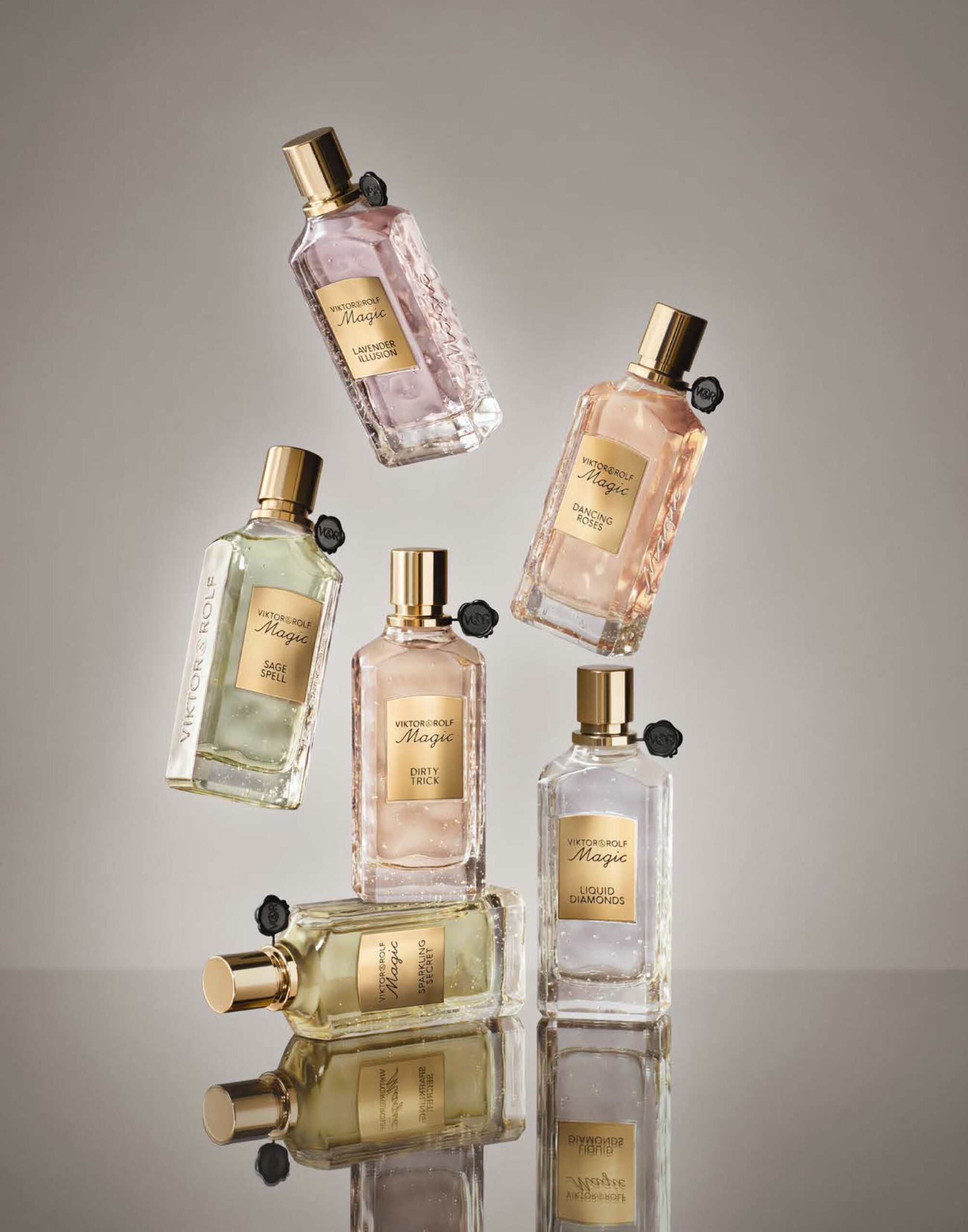Casting a spell: 'Magic' and 'Viktor & Rolf' are glass-embossed down the sides of the ‘magic potions’ 