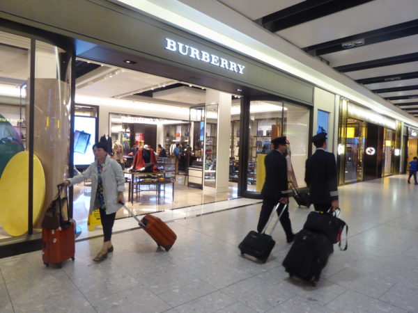 Shop-window-Burberry