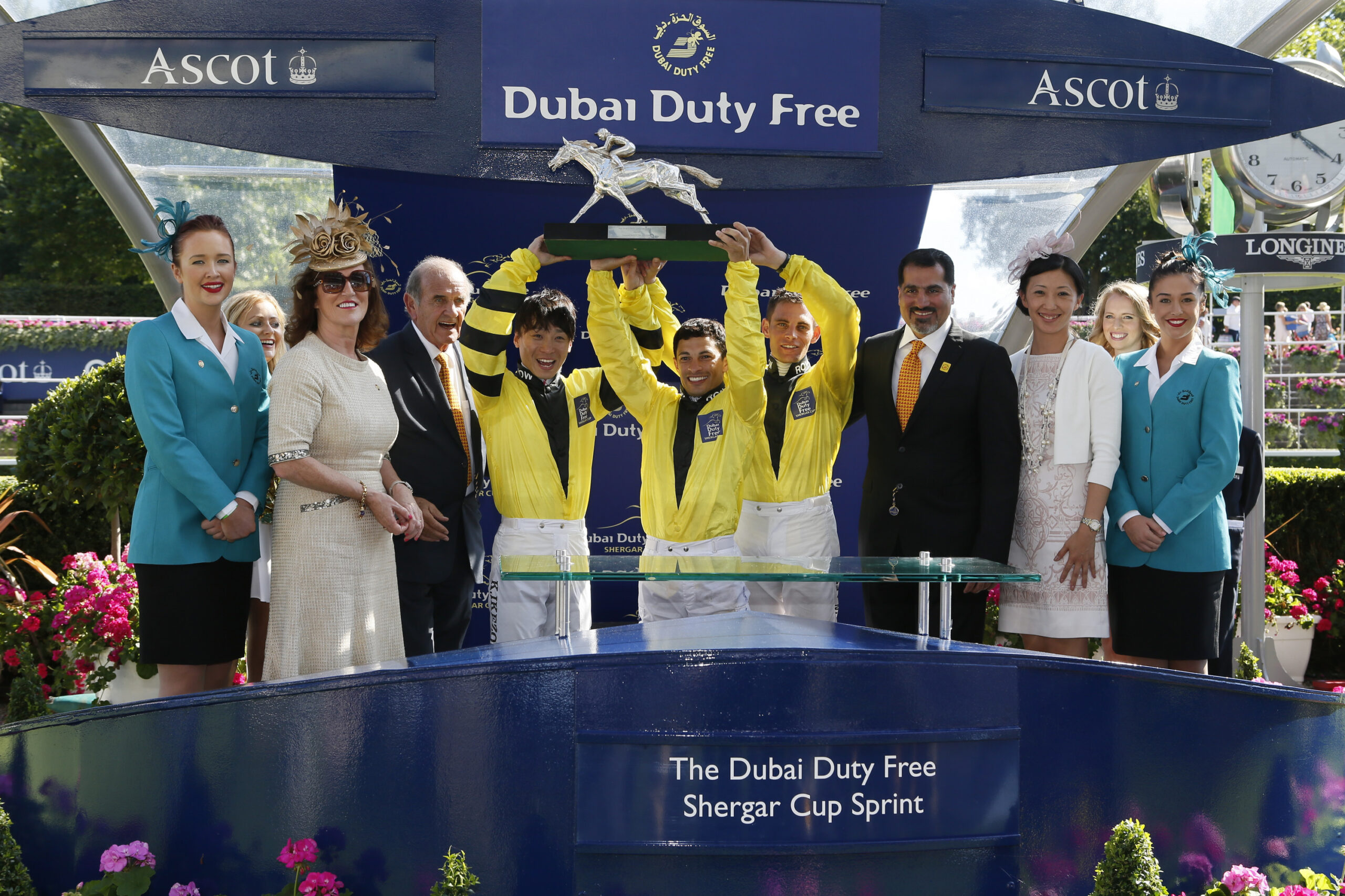 The jubilant Rest of the World team capture the Dubai Duty Free Shergar Cup, presented by Colm McLoughlin, Salah Tahlak and Sinead El Sibai