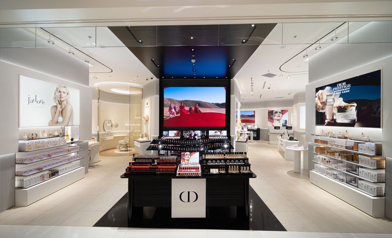 Make Up Forever opens first duty free boutique in cdf Haikou shopping  complex