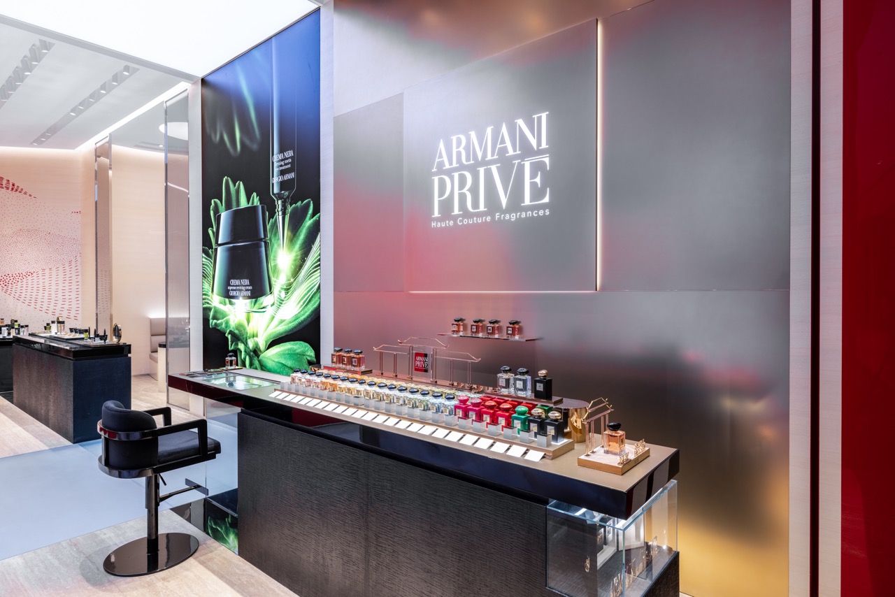 A series of experiences Armani flagship beauty store opens at