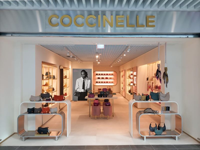 Coccinelle unveils standalone boutique at Rome Fiumicino Airport